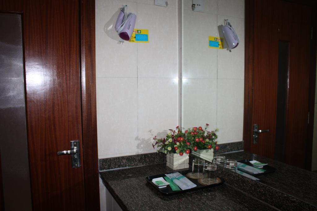 Qingdao Hongyun Jiahe Business Hotel Buitenkant foto